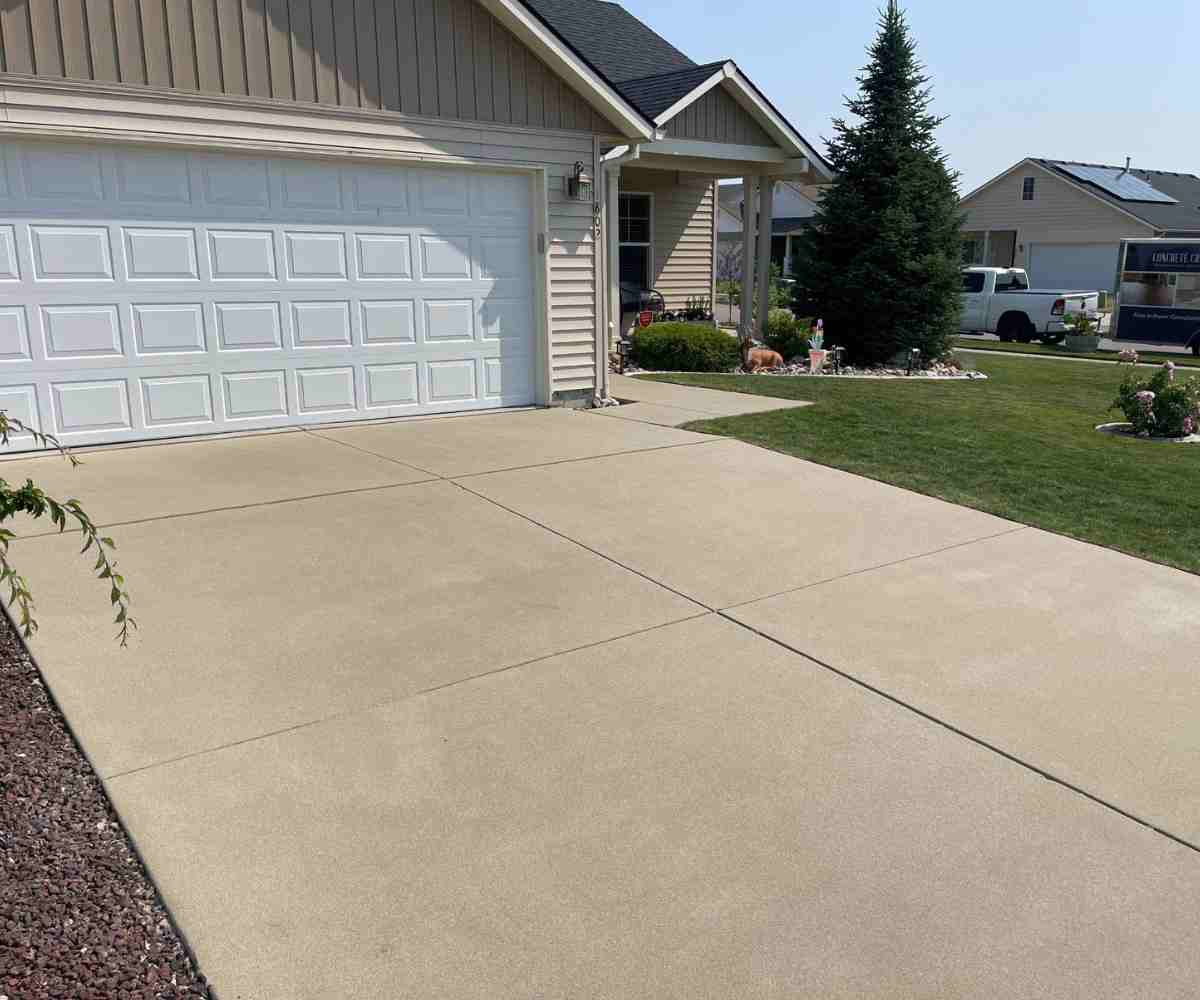 Sandkoat concrete overlay