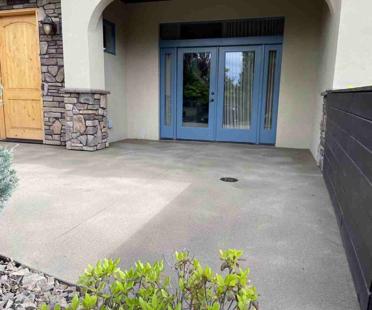 Sandkoat concrete overlay